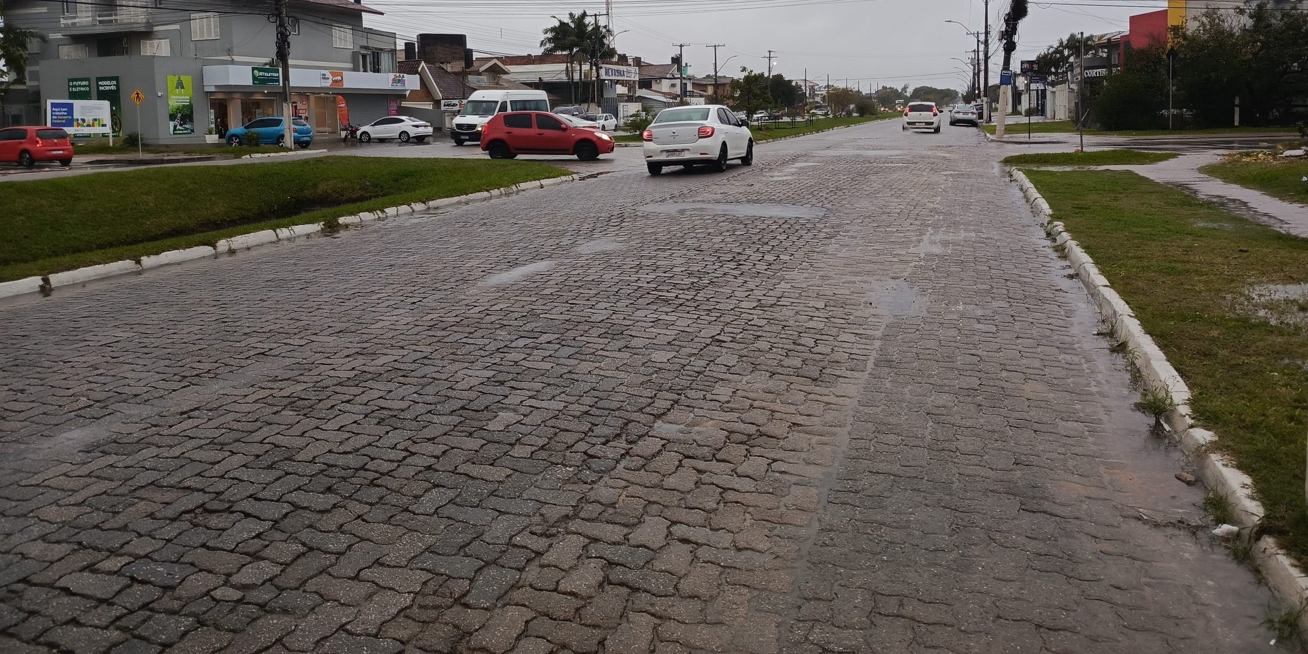 Ciclista morre em acidente no Areal