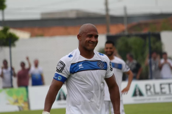 Brasão, ex atacante da dupla BraPel, morre baleado em Santa Catarina Cartola: assassinato