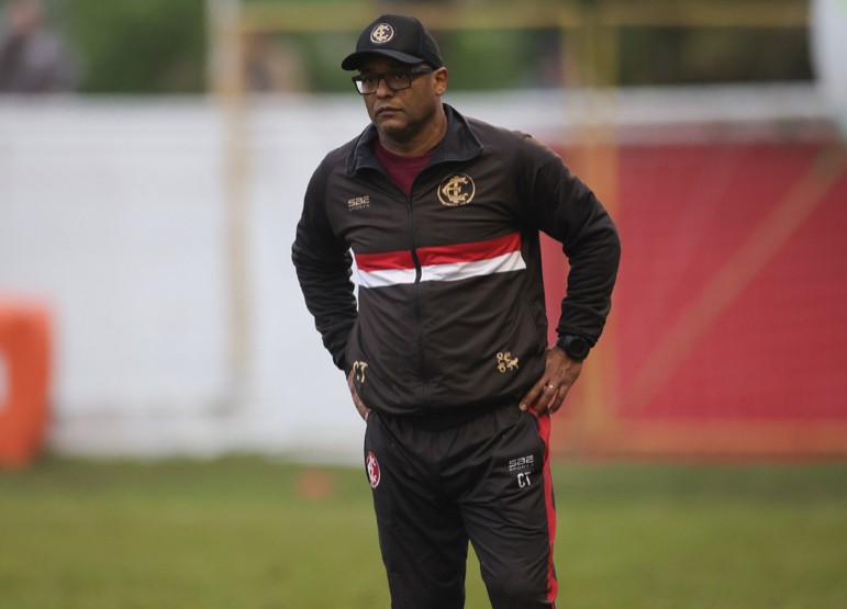 Pelotas surpreende e confirma Daniel Franco como técnico para a Segundona