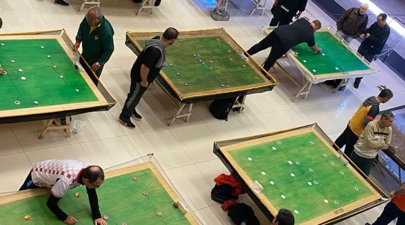 Copa do Mundo de Futebol de Mesa reúne 28 botonistas e fortalece tradição da modalidade em Rio Grande
