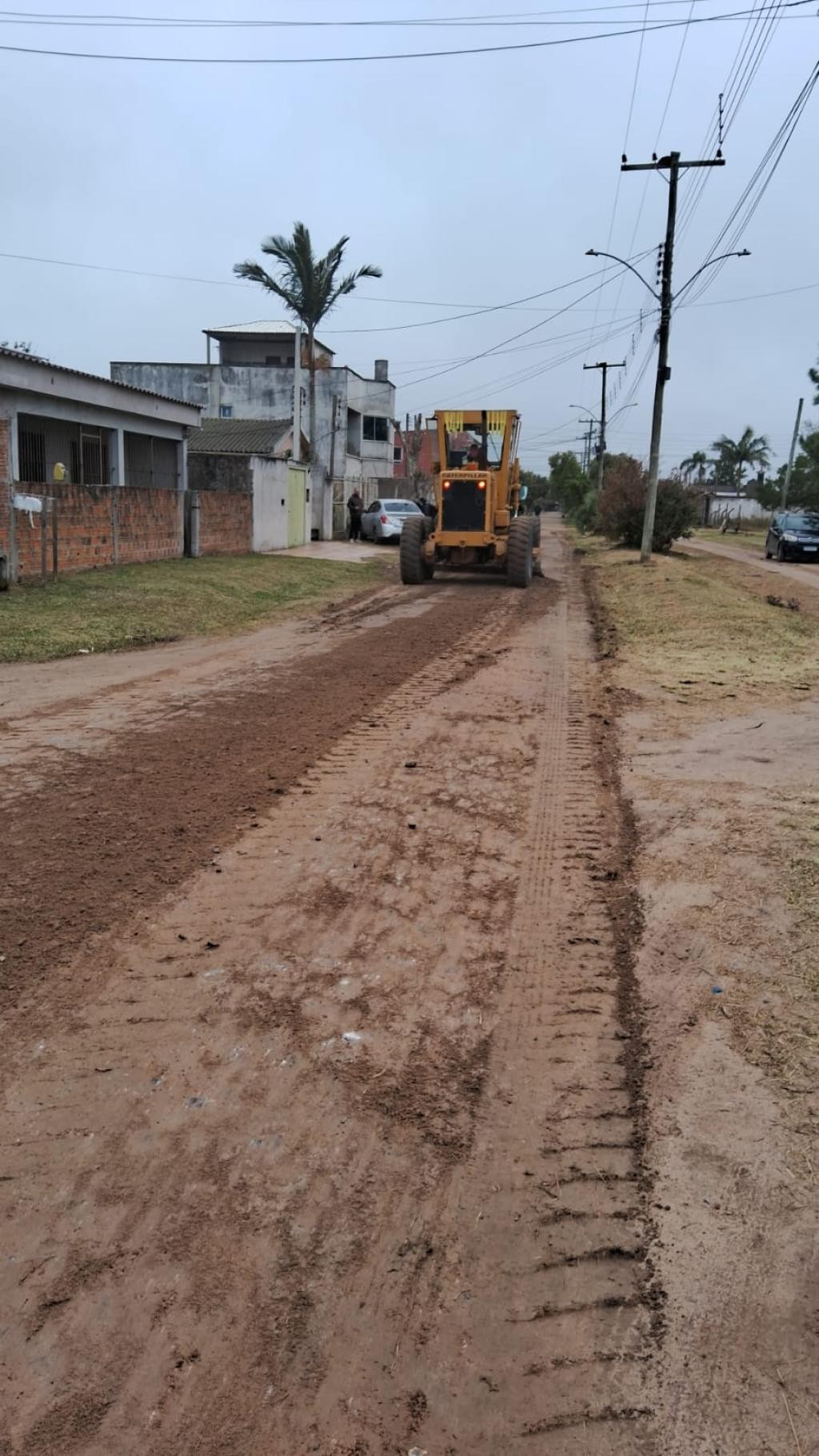 Infraestrutura intensifica motonivelamento em bairros e localidades do município