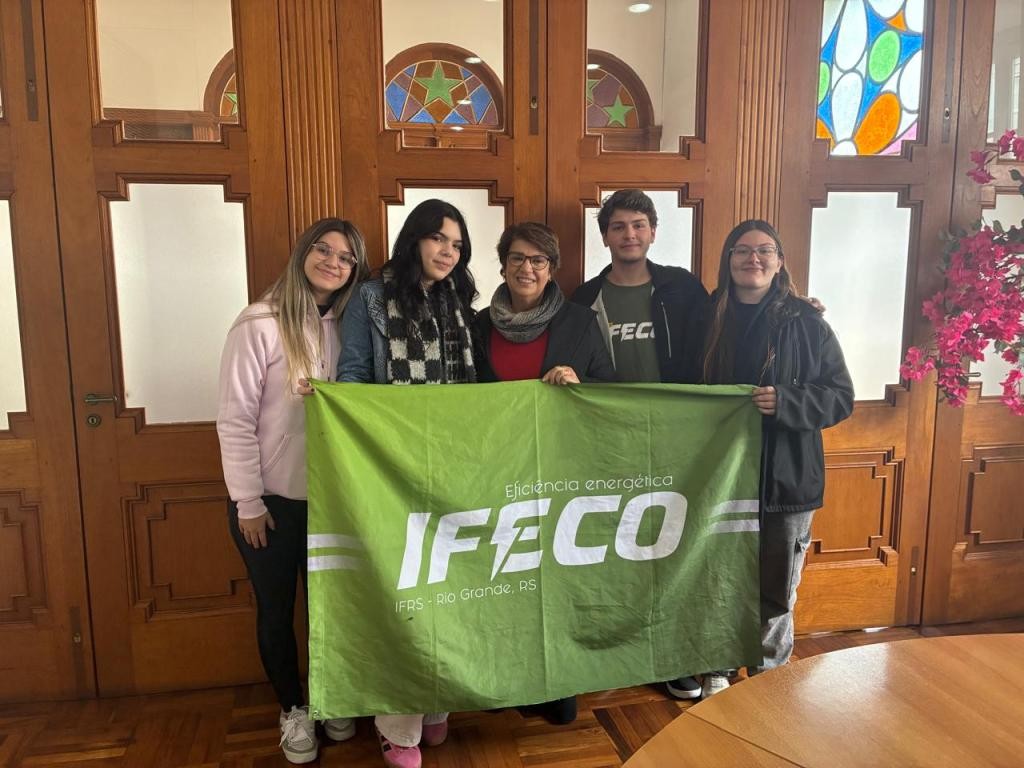 Equipe do IFeco busca apoio da Prefeitura de Rio Grande para disputar competição internacional de eficiência energética
