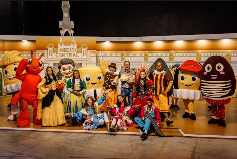 Com foco no publico infantil, Fenadoce estreia pocket show teatral diário