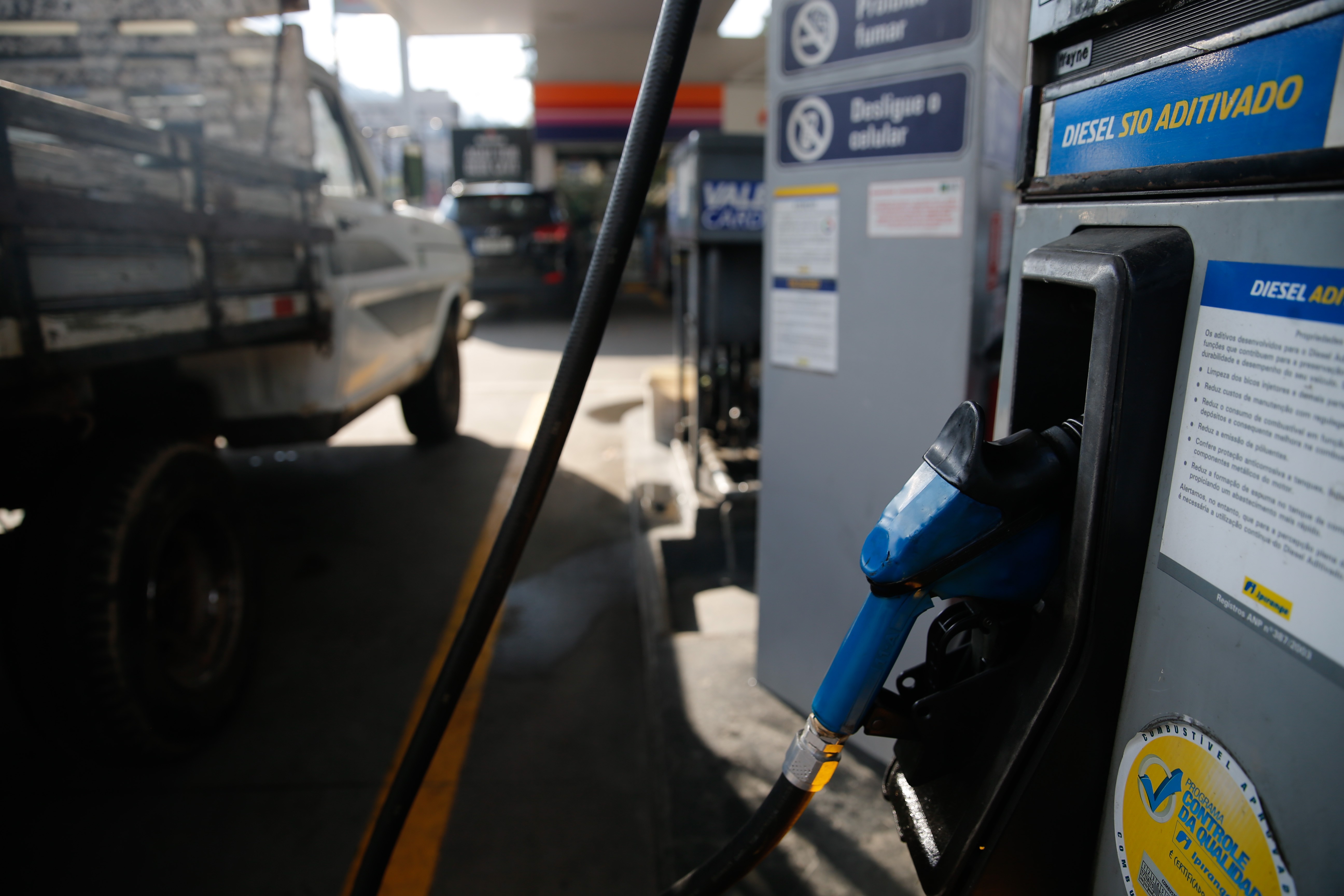Subsídio de R$ 0,35 ao diesel não será retomado, diz ministro