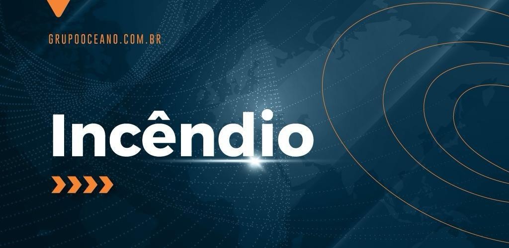 Casa é atingida por incêndio, no bairro Getúlio Vargas