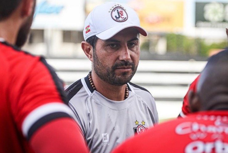 Brasil confirma Júlio César Nunes como novo técnico 