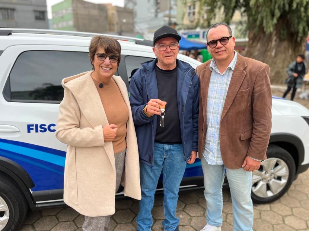 Prefeitura entrega nova viatura ao Procon do Rio Grande