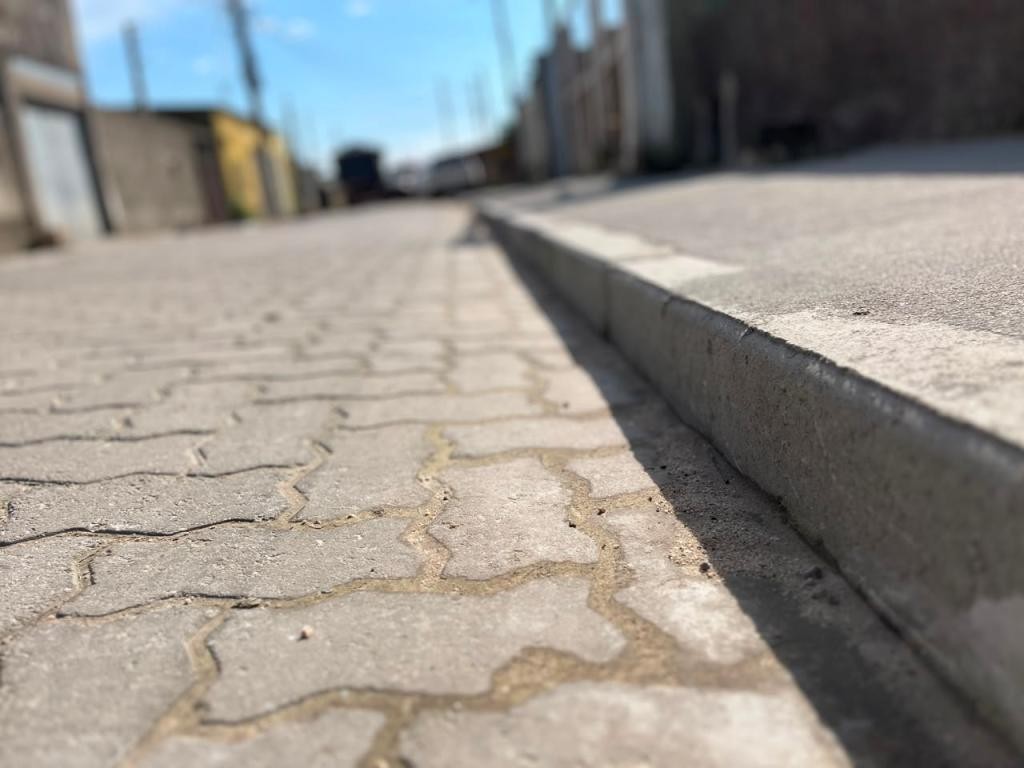 Prefeitura do Rio Grande pavimenta mais de 2 km de ruas do bairro BGV