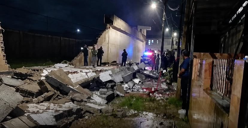 Pelotas sente reflexos do temporal: muro do presídio não resistiu aos fortes ventos