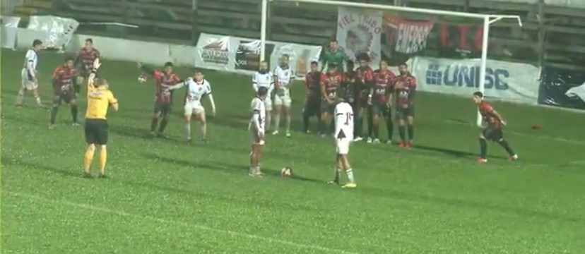 Sob dilúvio, Brasil vence o Guarani-VA fora de casa