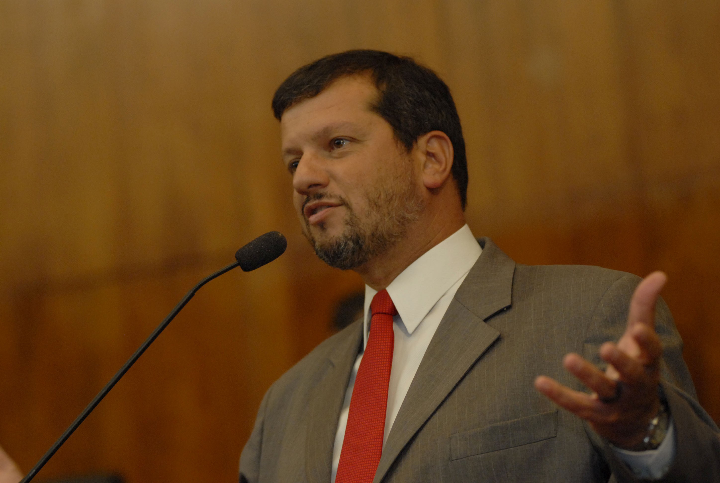 Alexandre Lindenmeyer palestra em Portugal
