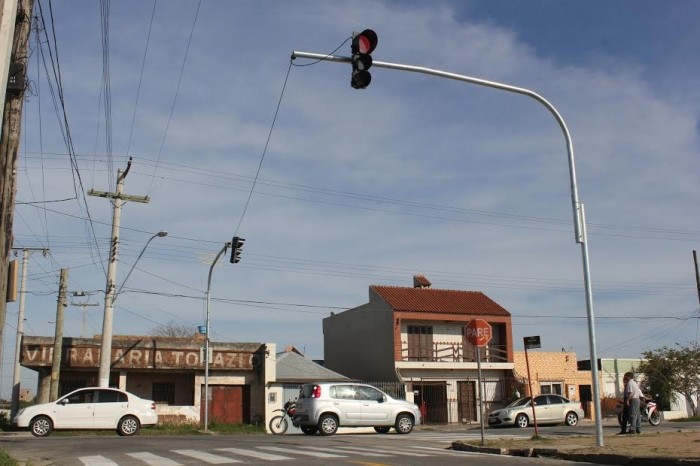 Novos semáforos entram em funcionamento