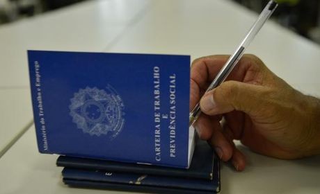 Governo anuncia regras para programa de proteção ao emprego