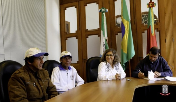 Executivo Municipal renova convênio da utilização do Caminhão do Peixe