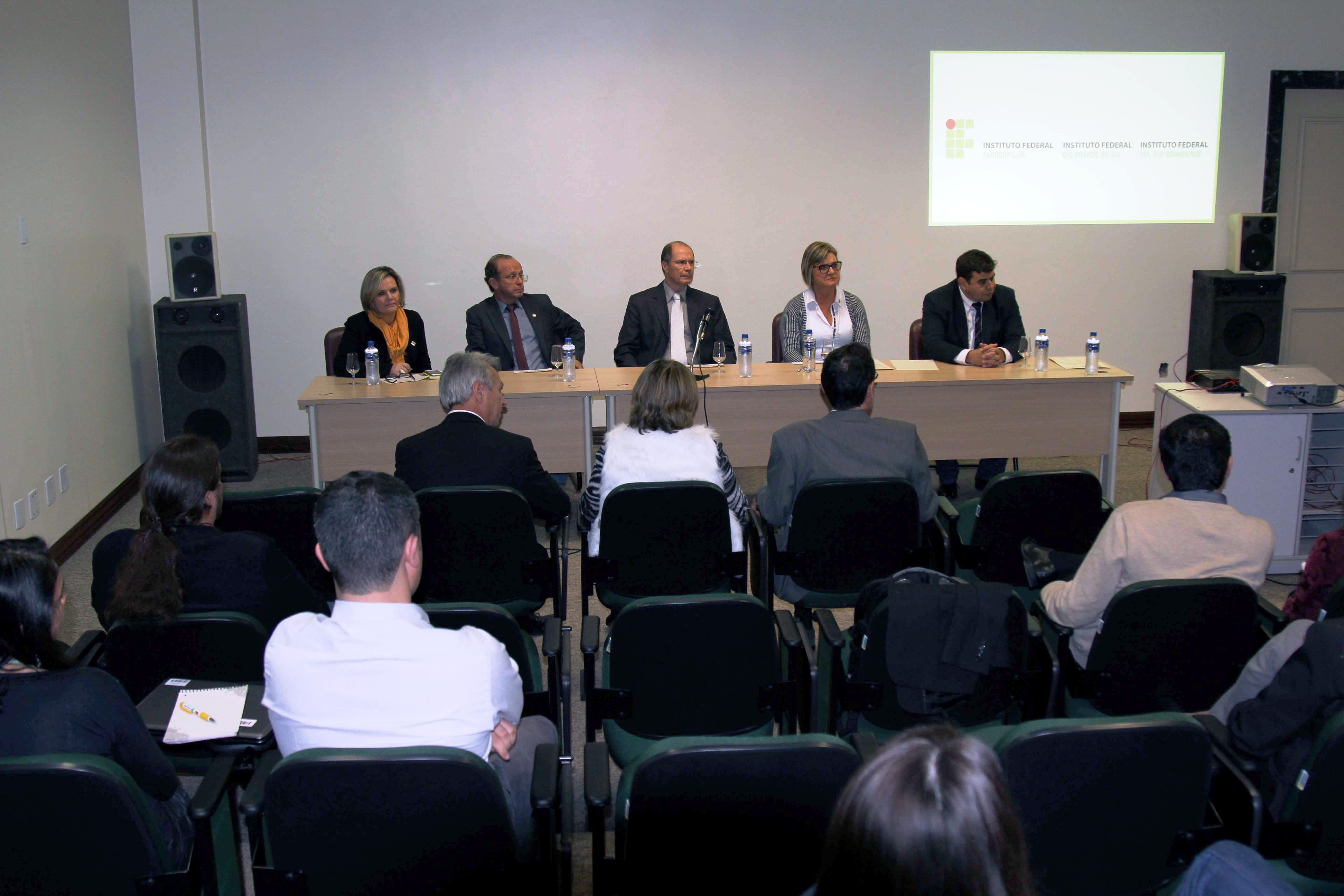 Institutos Federais do RS consolidam parceria com a criação de Instituto de Educação e Administração Pública