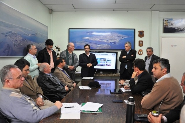 Farsul realiza reunião na SUPRG