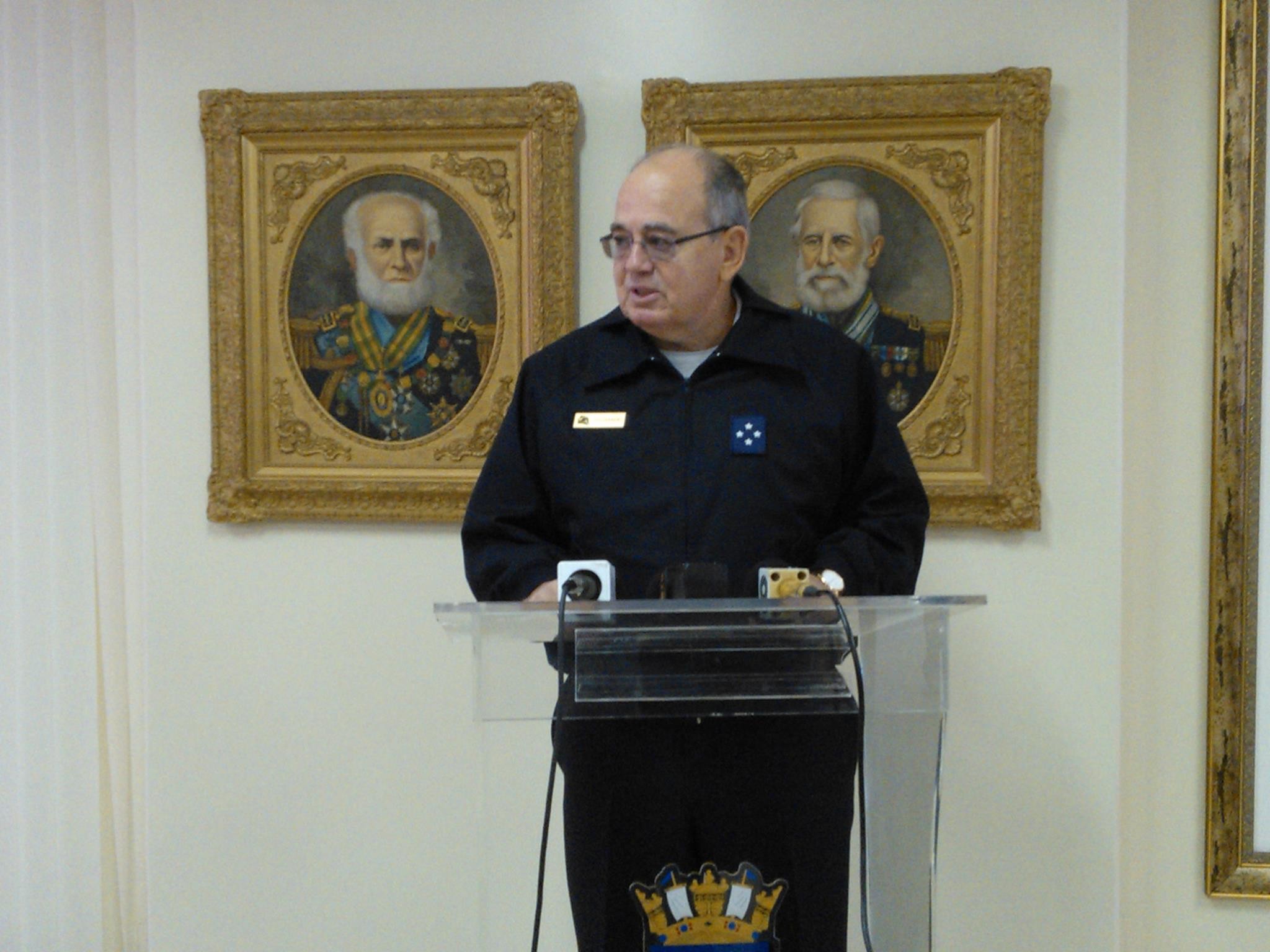 Novo Comandante da Marinha visita 5º DN