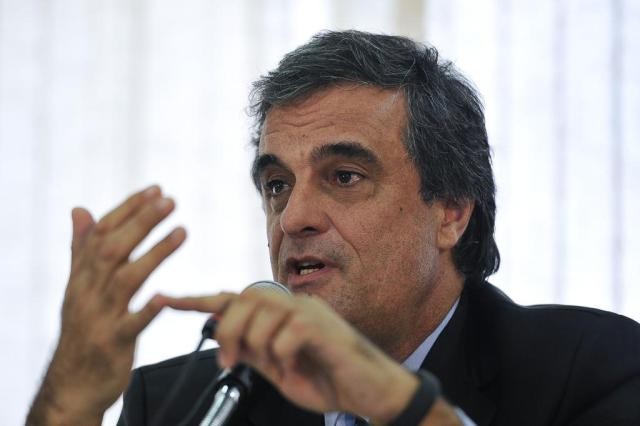 CPI da Petrobras aprova convocação do ministro da Justiça