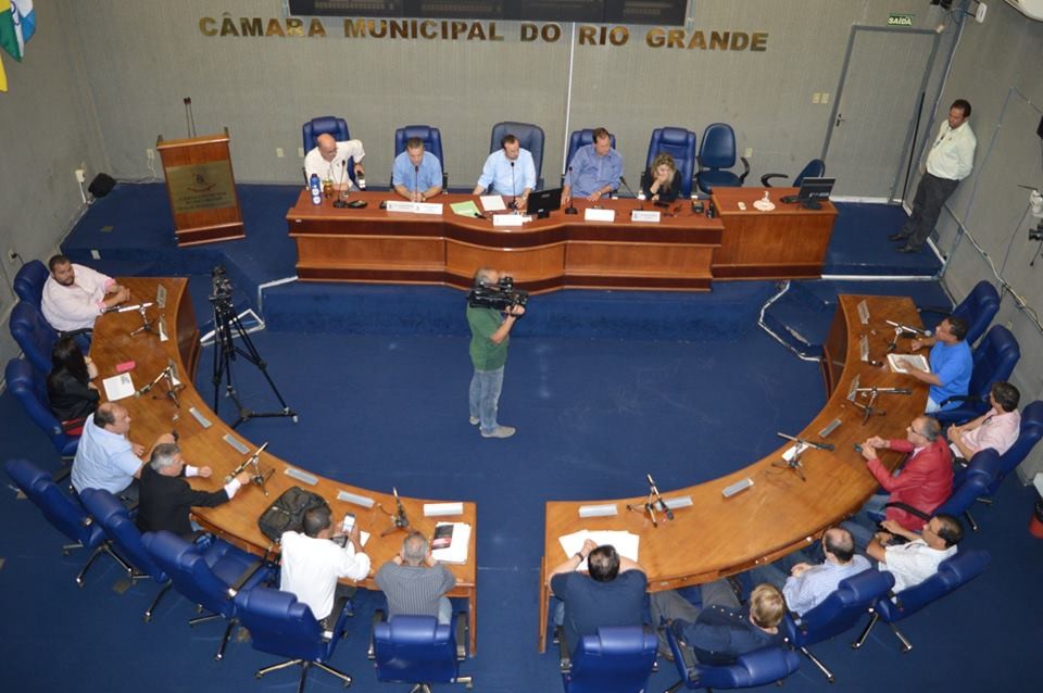 Reunião entre médicos e Vereadores será reagendada