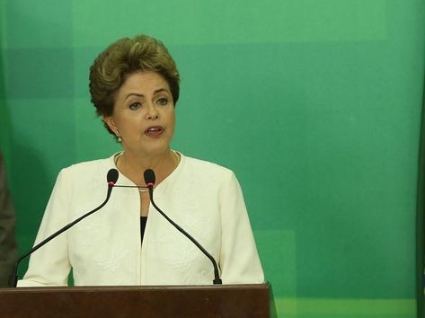 Dilma recebeu com indignação abertura de processo de impeachment