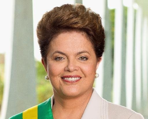 Dilma defende que Congresso fique sem recesso e resolva questão do impeachment