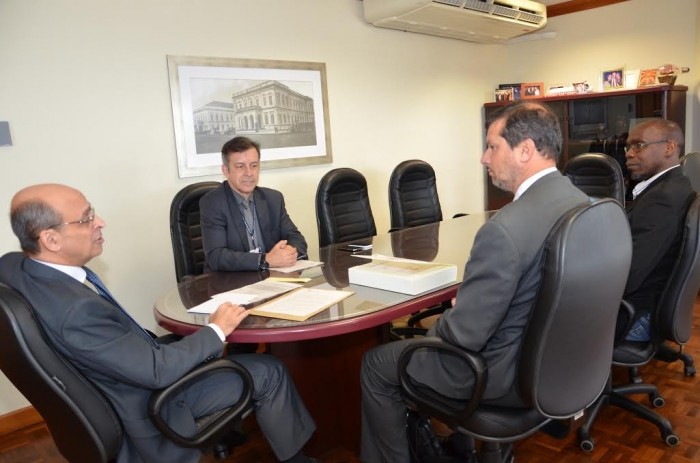 Prefeito debate na capital construção do novo Fórum de Rio Grande