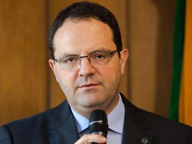 Barbosa: controle da inflação é prioridade do governo em 2016