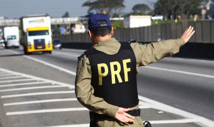 PRF flagra mais de 300 motoristas em excesso de velocidade