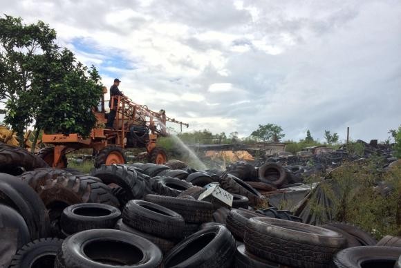 Cidade gaúcha vai fechar depósito com 30 mil pneus