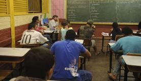 Diminui diferença entre jovens ricos e pobres que concluem o ensino médio
