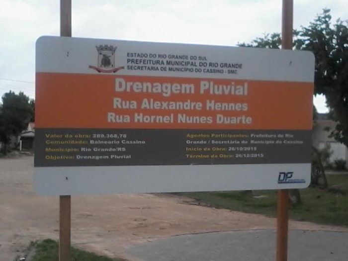 Iniciada obras de drenagem e pavimentação em ruas do Cassino