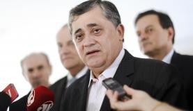 Líder do governo diz que luta para barrar impeachment está apenas começando