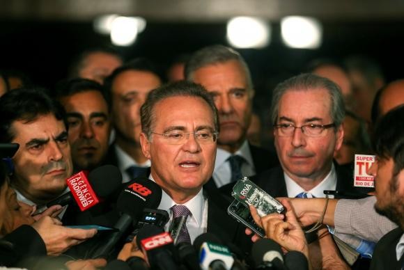 Renan lê nesta terça a autorização para impeachment