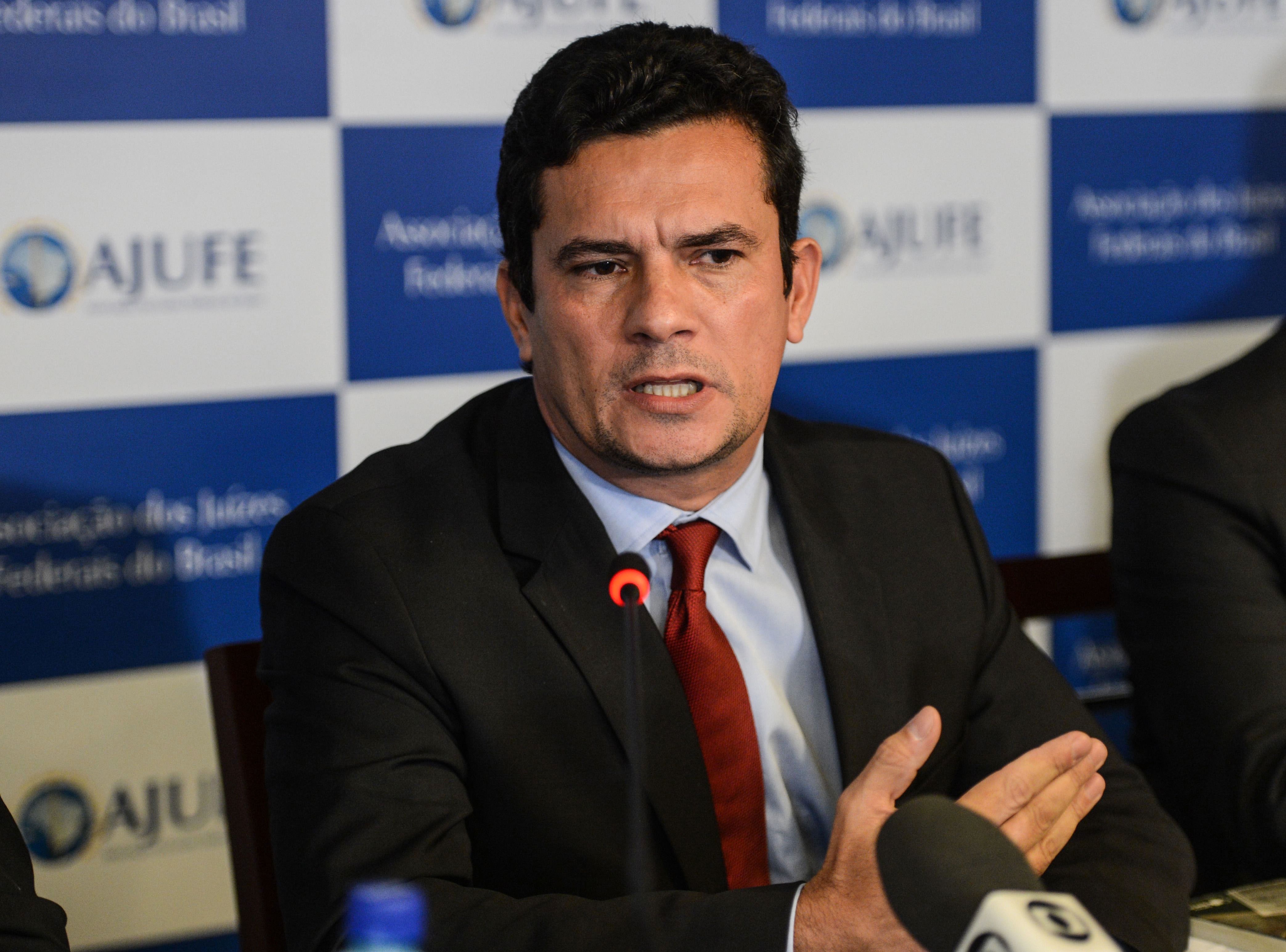 Moro diz que coerção não é "antecipação de culpa" de Lula e repudia violência