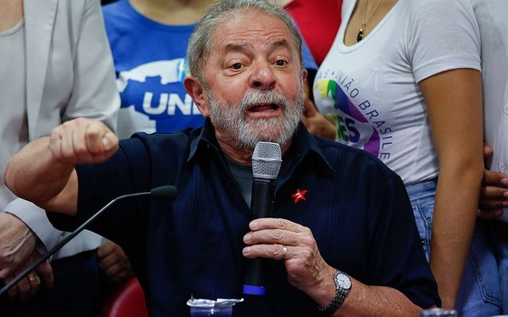 MP pede prisão preventiva de Lula e mais seis pessoas no caso do triplex
