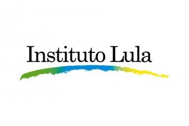 Procurador usa cargo para fins políticos, diz Instituto Lula 