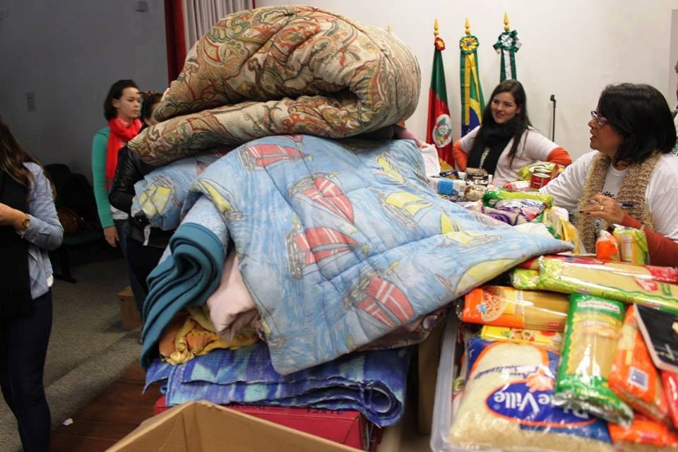 Gincana SolidarizAÇÃO do IFRS recolhe alimentos e cobertores para povos indígenas