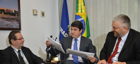 Perícia diz que decretos são irregulares, mas não vê atos de Dilma nos atrasos