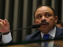 Waldir Maranhão marca para quinta-feira eleição do novo presidente da Câmara