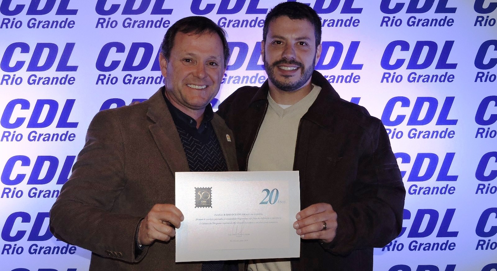 CDL homenageou Oceano FM por seus 20 anos de atuação