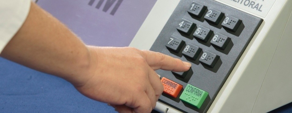 Brasil registra 27% dos eleitores brasileiros votando por biometria neste ano