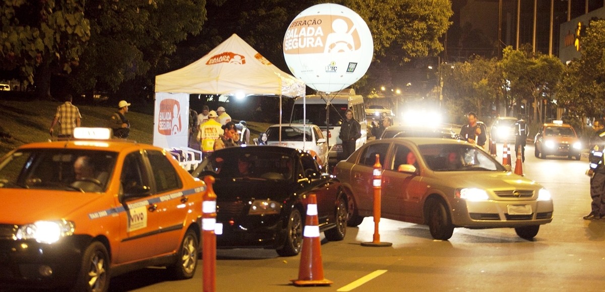 Mais de 1,3 mil condutores podem ter CNH suspensa por fugir de blitze