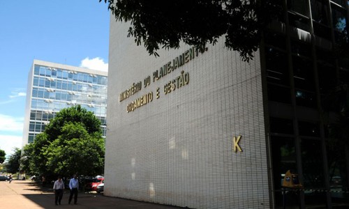 Governo divulga novo impacto do reajuste de servidores federais