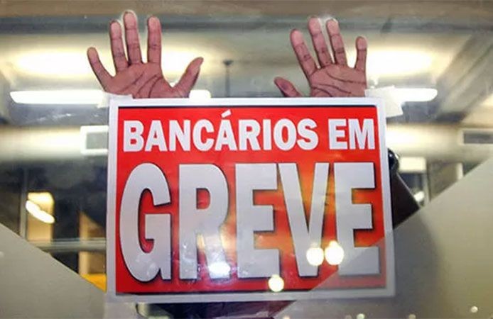 Bancários entram em greve na terça-feira por salário e emprego