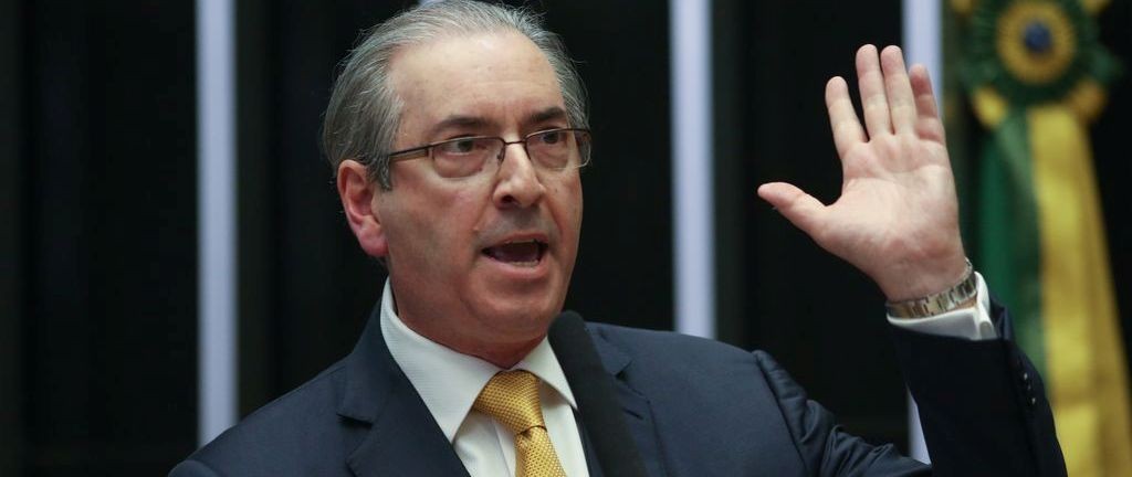 Câmara cassa mandato de Eduardo Cunha por 450 votos a favor e dez contra