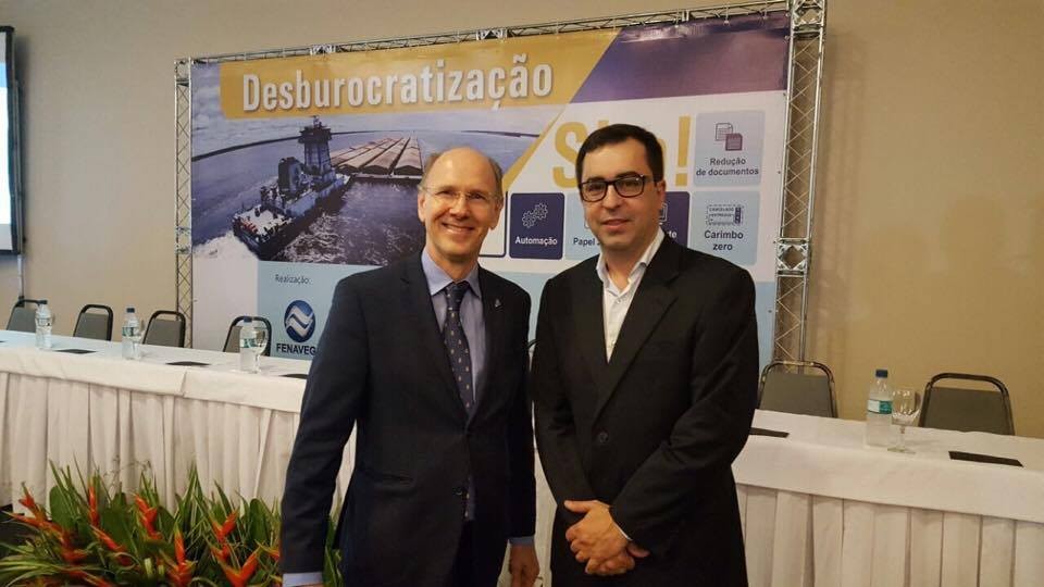 Superintendente participa de evento pela desburocratização da navegação