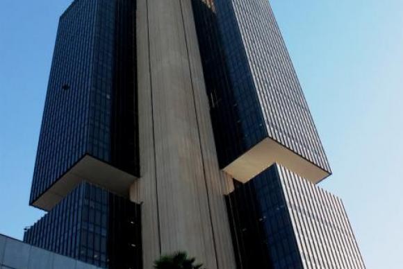 Mercado reduz de 7,34% para 7,25% projeção de inflação para este ano
