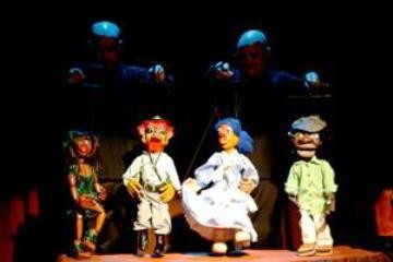 Domingo é dia de Teatro de Bonecos no Praça RG Shopping