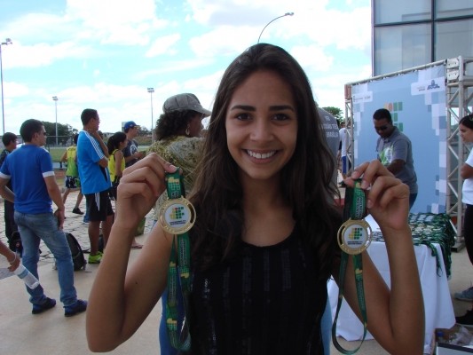 Aluna do Campus Rio Grande ganha duas medalhas de ouro nos jogos nacionais