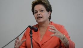 Senadores se inscrevem para falar na sessão que pode levar Dilma a julgamento